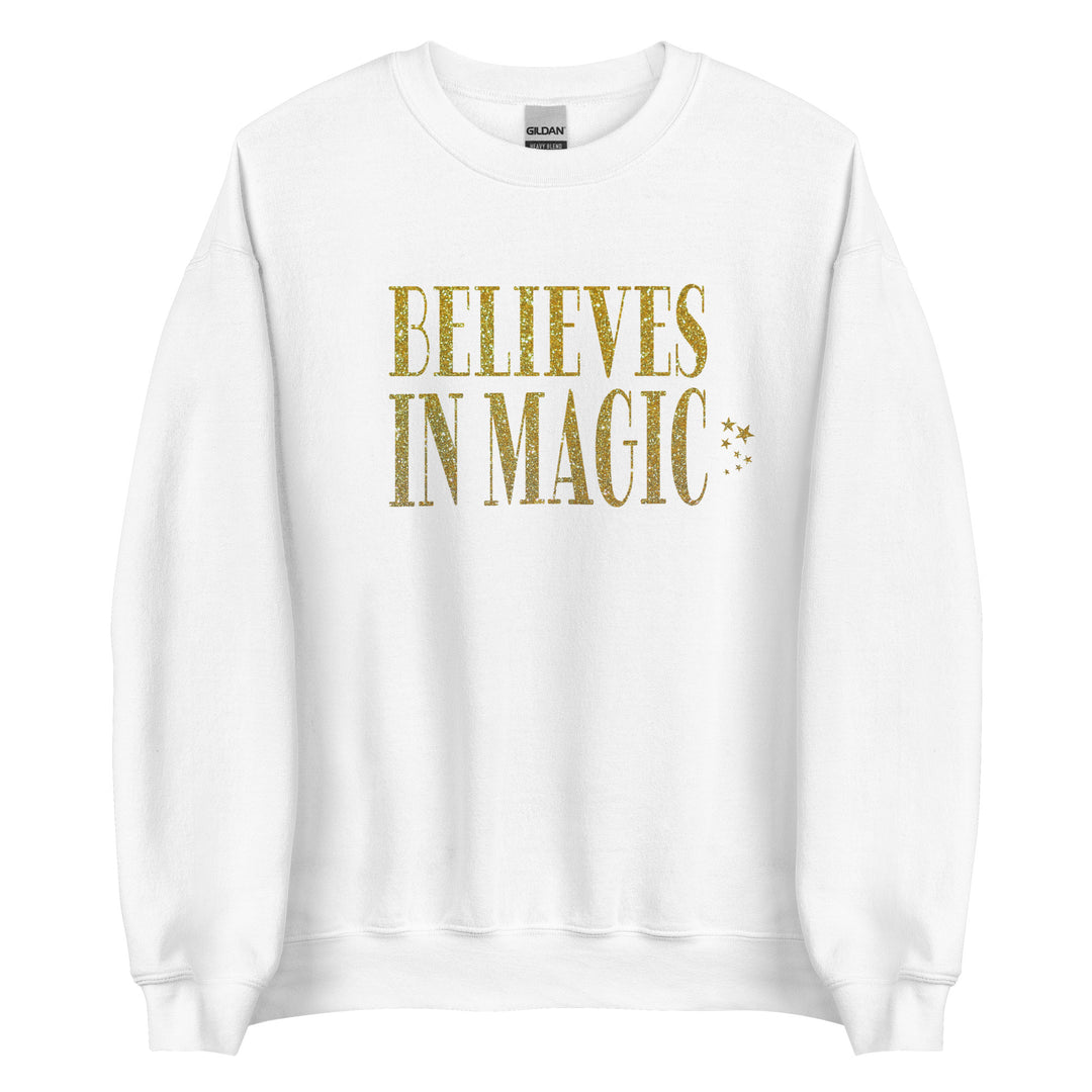 Believes in magic. Gold letters with stars. Sweatshirt for mama.