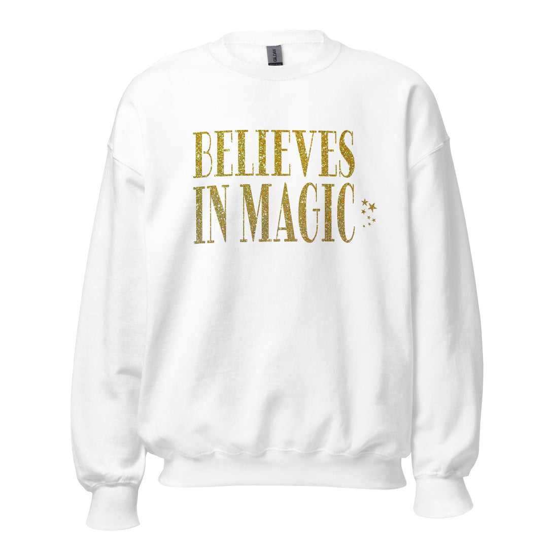 Believes in magic. Gold letters with stars. Sweatshirt for mama.